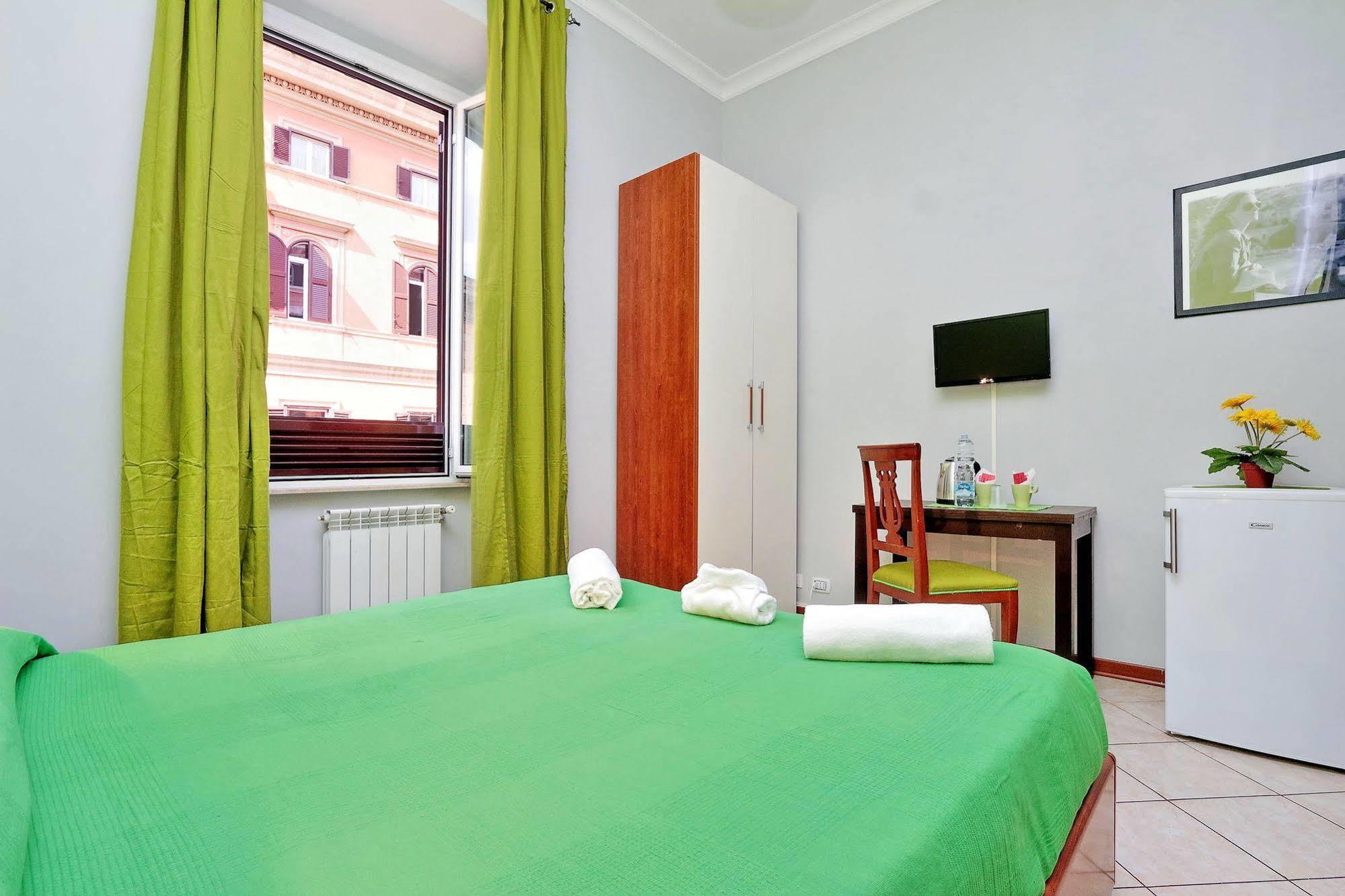 Lucky Domus Rooms Roma Ngoại thất bức ảnh